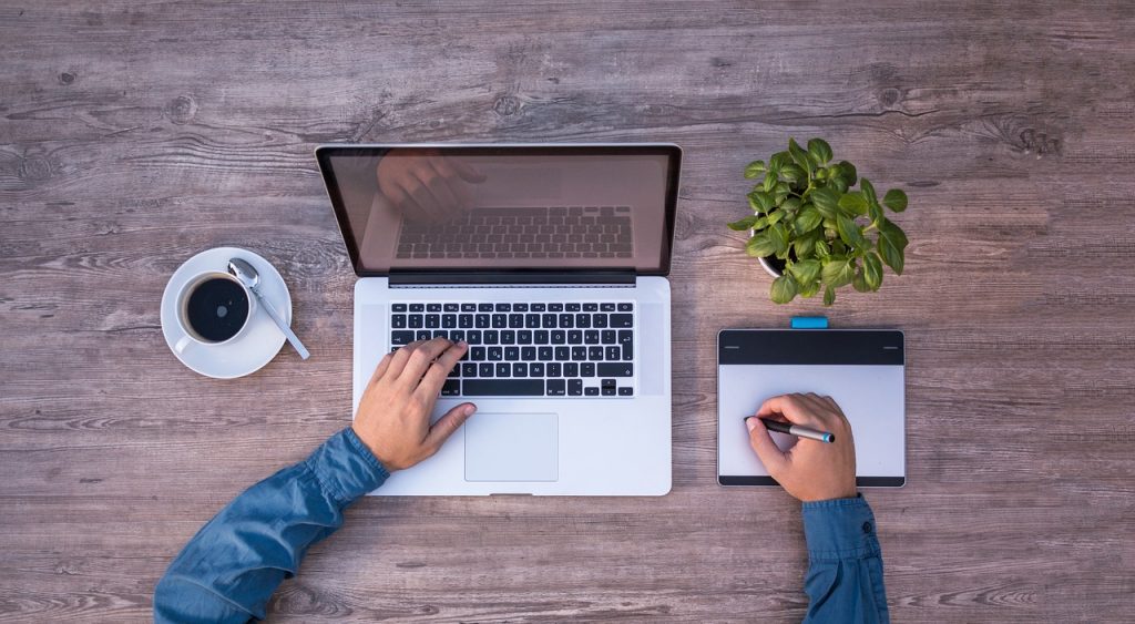 laptop, mockup, graphics tablet-2838921.jpg